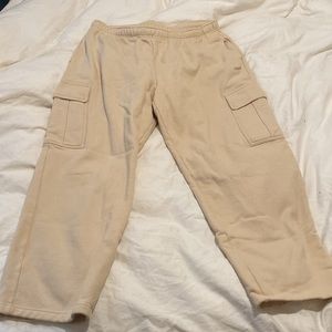 Cozy Fleece Mega Cargo™ Sweatpant TNA - Butter colour